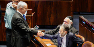 הקואליציה התגייסה ו-63 ח”כים הצביעו בעד חוק יסוד לימוד תורה