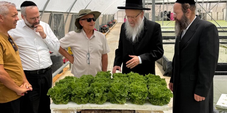 בסיור הכשרות הוצגה השיטה החדשה לגידול כשר על המים