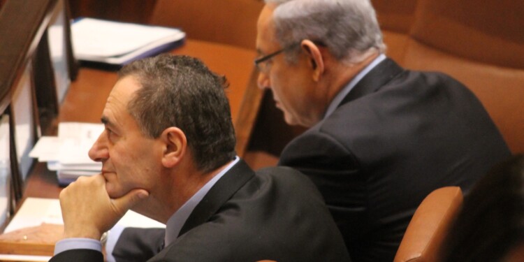 דרמה לילית בליכוד: שיריונים לשני הכצ"ים ולסער