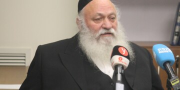 המודיע הכריז רשמית כי גולדקנופף ממשיך לקדנציה נוספת