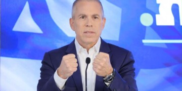 ארדן הכריז לצידו של אדלשטיין על קמת מפלגת ימין