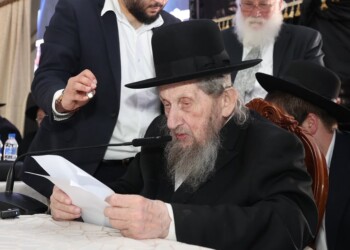 צפו: מרן נשנק מבכי כשדיבר על מצב עולם התורה