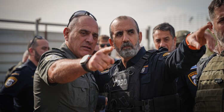 עשרות עצורים בדרום בחשד לעבירות פרוטקשן וסחיטה באיומים