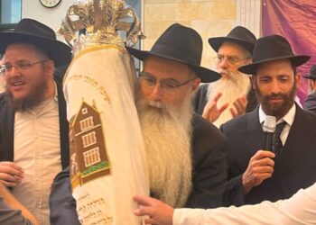  קריית אתא: לראשונה הכנסת ספר תורה לישיבה וברוכים הבאים לבחורים החדשים