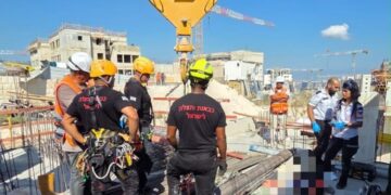 רכסים: חולץ פועל שנפצע באתר בנייה