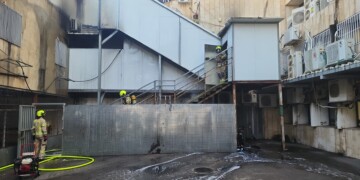 ילד נפגע קל בשריפה שפרצה במוסדות נדבורנה בבני ברק