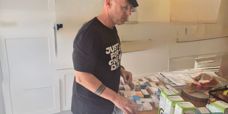 רוקחים נטלו במרמה תרופות שיועדו לחיילים