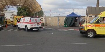 היערכות שיא לקראת נחיתת הטיסה בנתב"ג עם הנוסעים הישראלים
