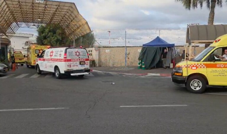 היערכות שיא לקראת נחיתת הטיסה בנתב"ג עם הנוסעים הישראלים