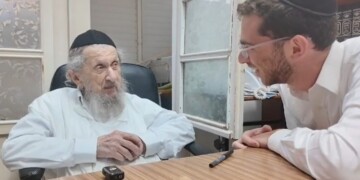 צפו: הנכד: אנשים אומרים – מרן בתגובה: זה שקר גמור!