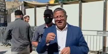 בן גביר דורש ליישם את חוק עונש מוות למחבל שביצע את הפיגוע
