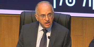 החלו הדיונים בבקשות לפסילת רשימות ומועמדים לכנסת ה-26