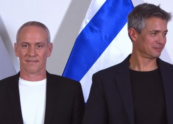 טרופר והנדל מתפצלים – טרופר בדרך לאייזנקוט