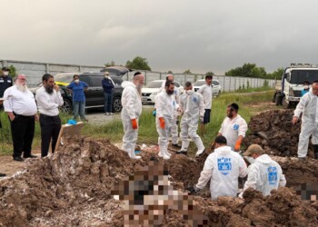 תאילנד: הועתקו קברים מבית העלמין בשל דרישת הרשויות