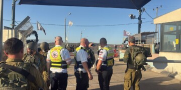 חייל פצוע קשה בפיגוע בכביש 443 סמוך למחסום מכבים