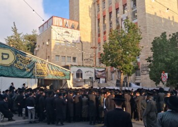 הנגיד מסאטמר חילק בירושלים הבוקר כ-7 מיליון שקל לאברכים