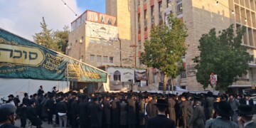 הנגיד מסאטמר חילק בירושלים הבוקר כ-7 מיליון שקל לאברכים