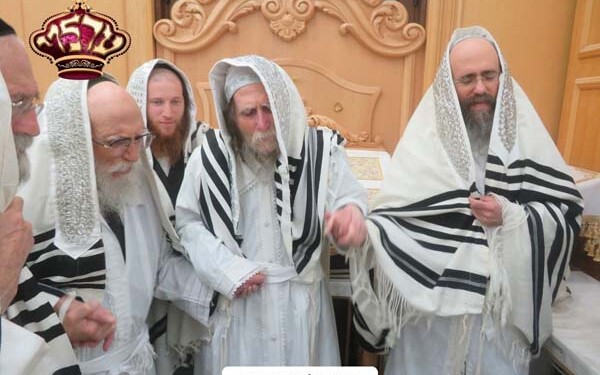 צפו: עריו"כ ומוצאי היום הקדוש בחצר ערלוי