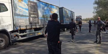 אחרי 3 שעות מחאה – המשאיות שבו להכנס לעזה