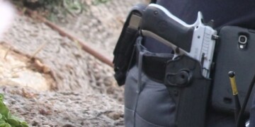 נשק נחטף ממאבטח בגבעת שמואל – סריקות אחר החשוד