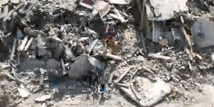 צפו: המחבלים יצאו מהמנהרה והותקפו