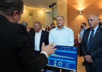 דרמה: סולברג הורה לשב"כ לפתוח בחקירה בחשד למימון זר בבחירות