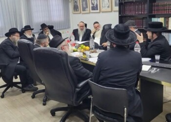 רבני חב"ד התכנסו עם עסקני העדה"ח לפעול בנושא המעצרים