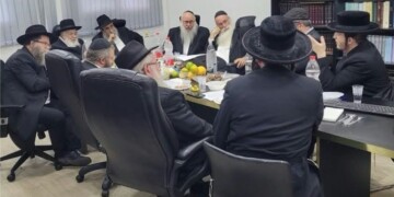 רבני חב"ד התכנסו עם עסקני העדה"ח לפעול בנושא המעצרים