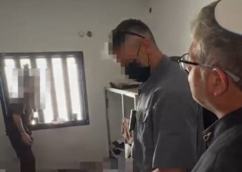 צפו: כשבן גביר הגיע לכלא ופגש במחבלים שניסו להתנקש בו