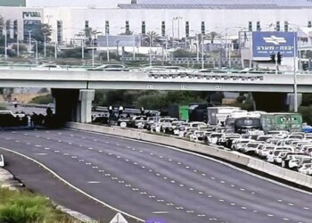 הרצ"פניקים הפתיעו והחלו בהפגנות כבר הבוקר עם חסימת כביש 4
