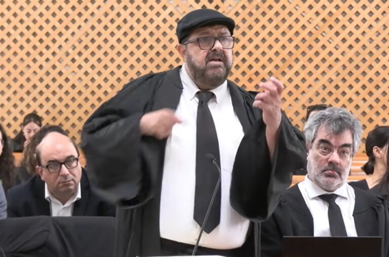 בג"צ דן בפסילת אבו שחאדה - עימות בכניסה לבית המשפט