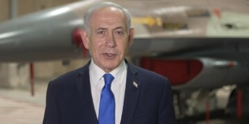 נתניהו בבסיס חיל האוויר: אוייבנו יספגו מכות קשות