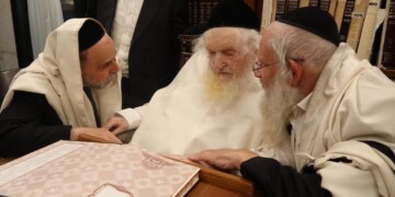 צפו במרן: "אצלי לא קיים התואר 'בעלי תשובה' – אצלי כולם שווים"