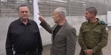 נתניהו בסמוך לגבול המזרחי: אל תנסו אותנו