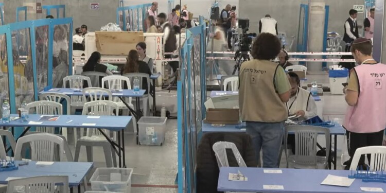 הסתיימה ספירת הקולות במעטפות החיצוניות