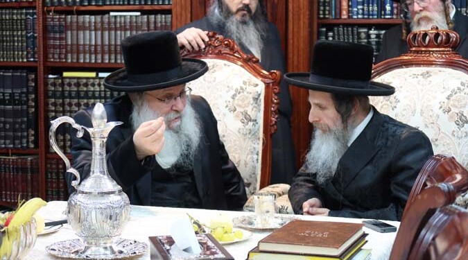 כ"ק אדמו"ר מנדבורנה בביקור אצל כ"ק אדמו"ר מאונגוואר