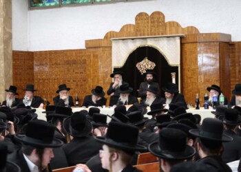 יומא דהילולא של הטשעבינר רב זצוק"ל בהיכל ישיבת טשעבין