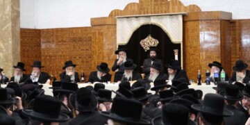 יומא דהילולא של הטשעבינר רב זצוק"ל בהיכל ישיבת טשעבין