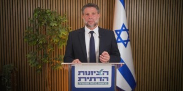 סמוטריץ' לוינטר: פרוש מהמרוץ ותקבל תפקיד שר