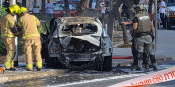 אב ובנו נפצעו בפיצוץ רכבם בשכונת ארמון הנציב בירושלים