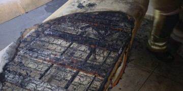 שריפה בבית החרדי: האם הסתגרה עם הילדים