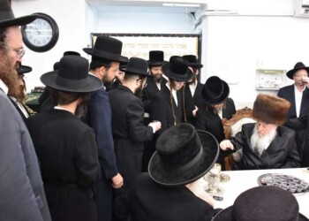 טיש יארצייט בוואסלוי לרגל יום הילולת כ"ק אדמו"ר מרוזין זיע"א