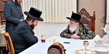 טלטלה באגו"י: ויז’ניץ מרכז חוברים לציר שלומי אמונים -בעלזא