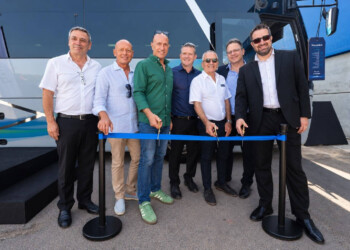 אוטובוס המימן הראשון בישראל נמסר לקבוצת בזן
